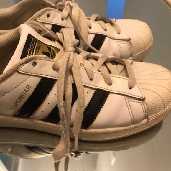 Adidas superstars - Picture 1 of 4